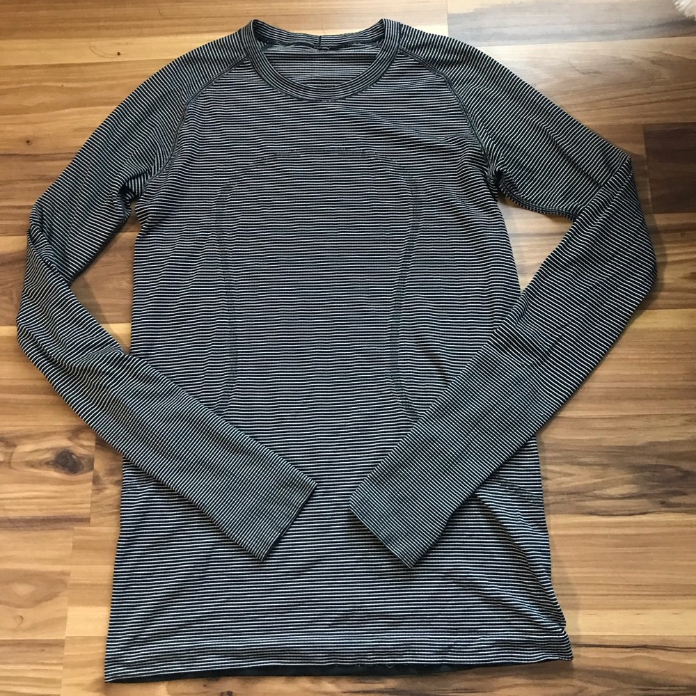 Long sleeve Lululemon top